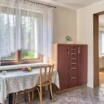 7 Bedroom Lovely In Hébergement de vacances *
