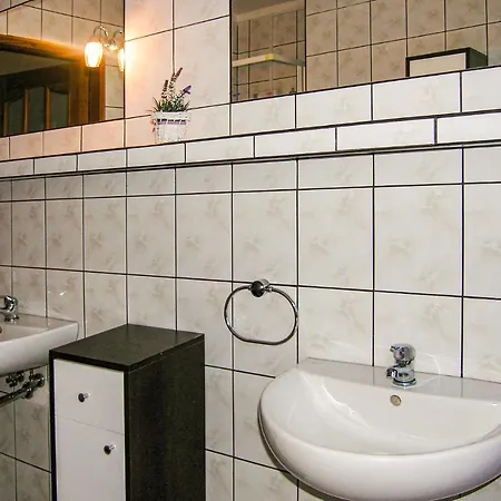 7 Bedroom Lovely In Дом отдыха